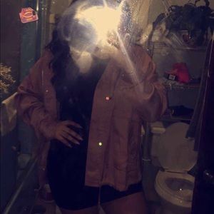 Meet your Posher, Arlette